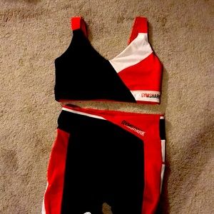 Gym shark women’s sports bra top & leggings